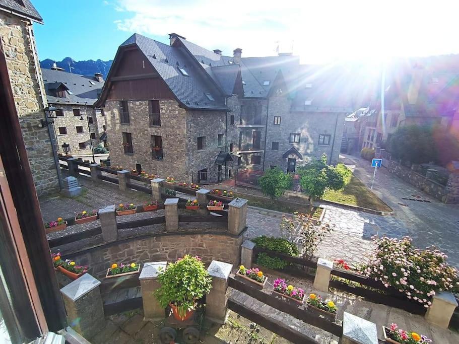 Pena Telera Petfriendly - Arafita Apartamentos El Pueyo de Jaca Buitenkant foto